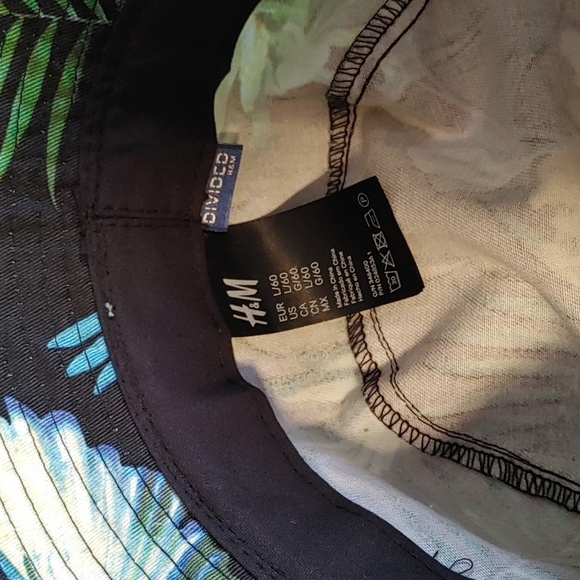 H&M/Divided Tropical Floral Unisex Bucket Hat - Picture 7 of 11